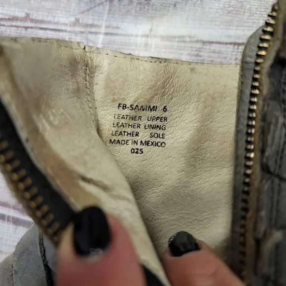 FreeBird Sammi Booties - Picture 2 of 8